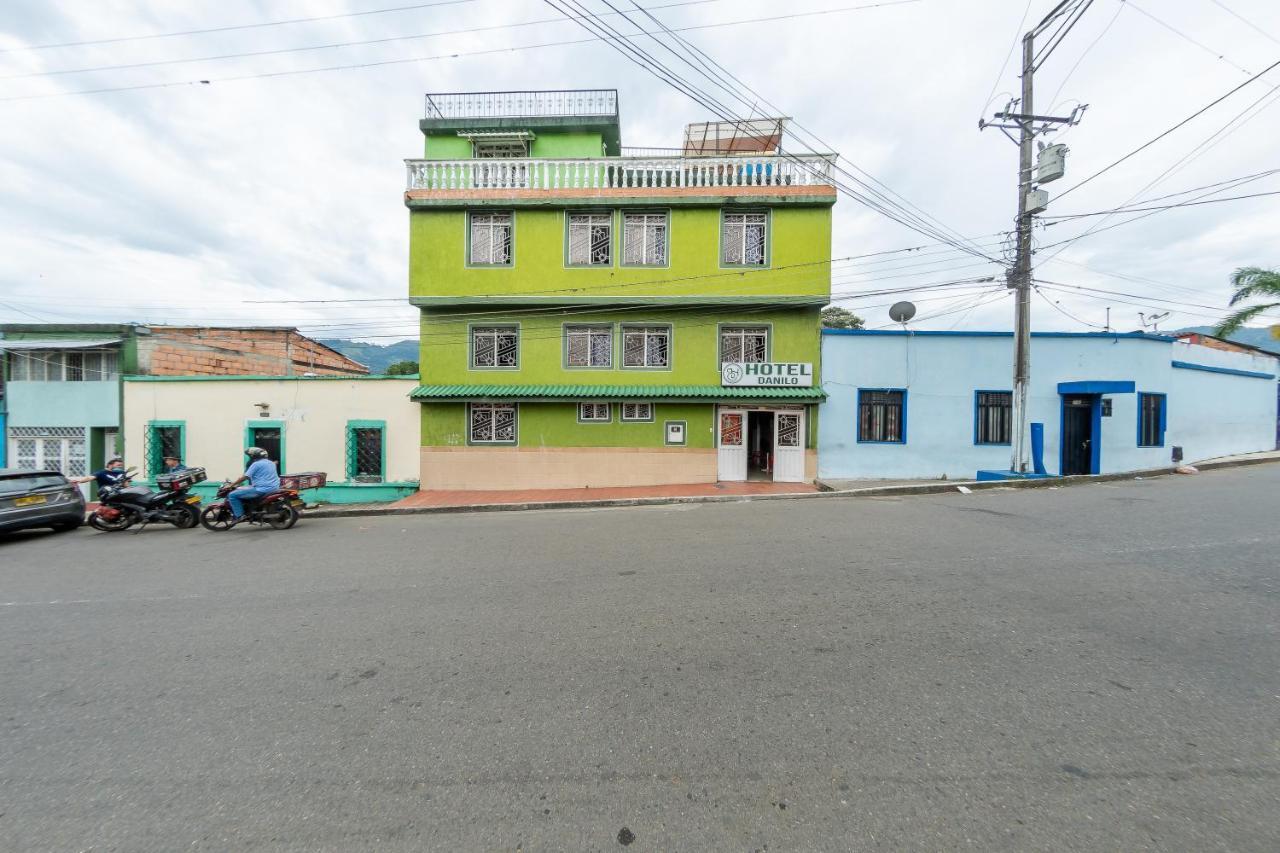 Ayenda Danilo Hotel Ibagué Buitenkant foto
